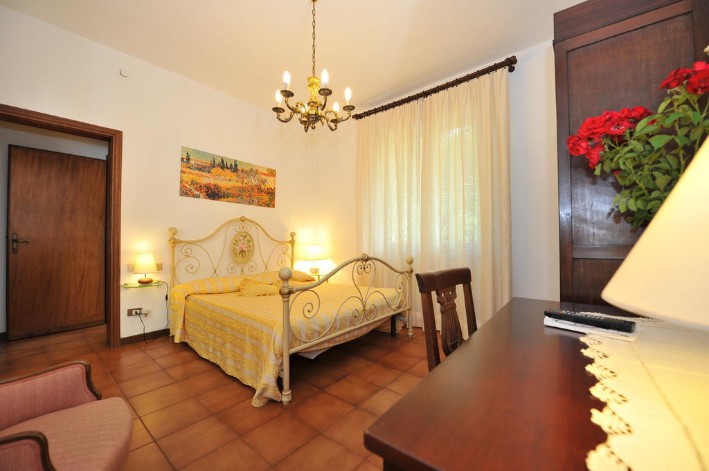 Villa Gli Olivi Calci Zimmer foto