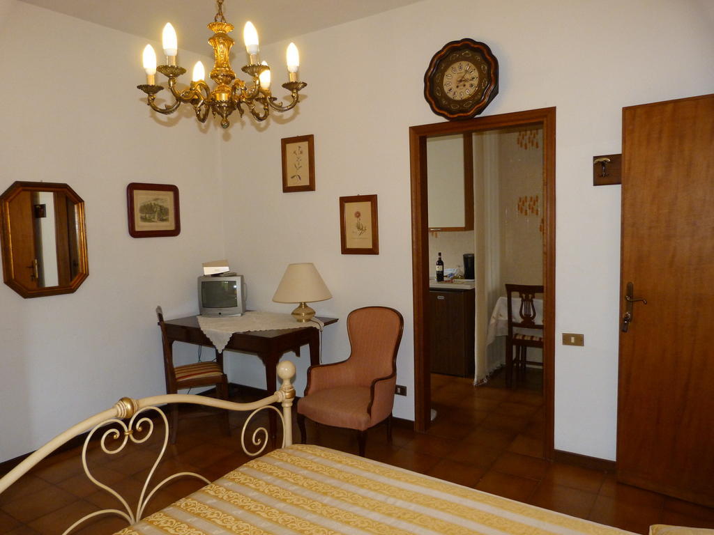 Villa Gli Olivi Calci Zimmer foto